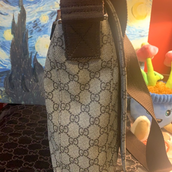 Gucci GG Canvas Messenger bag with COA - Picture 3 of 16